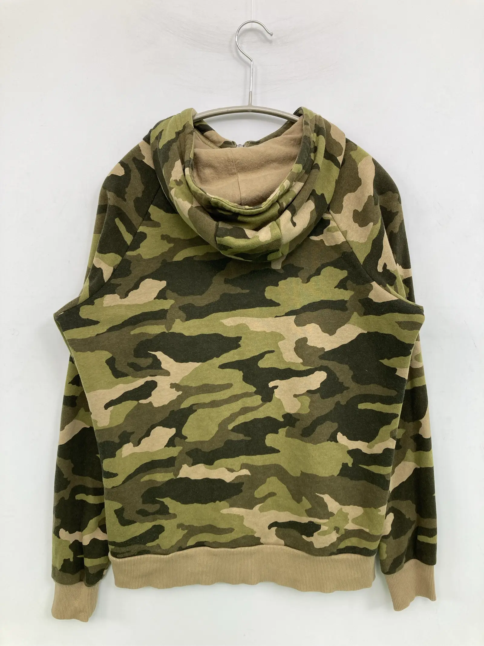 https://r2-worker.digdig.jp/product/f989e436-6bbc-4229-bcdc-ddb97999abc4/641ea957-ff34-485b-9a2e-f1e47ba27d46