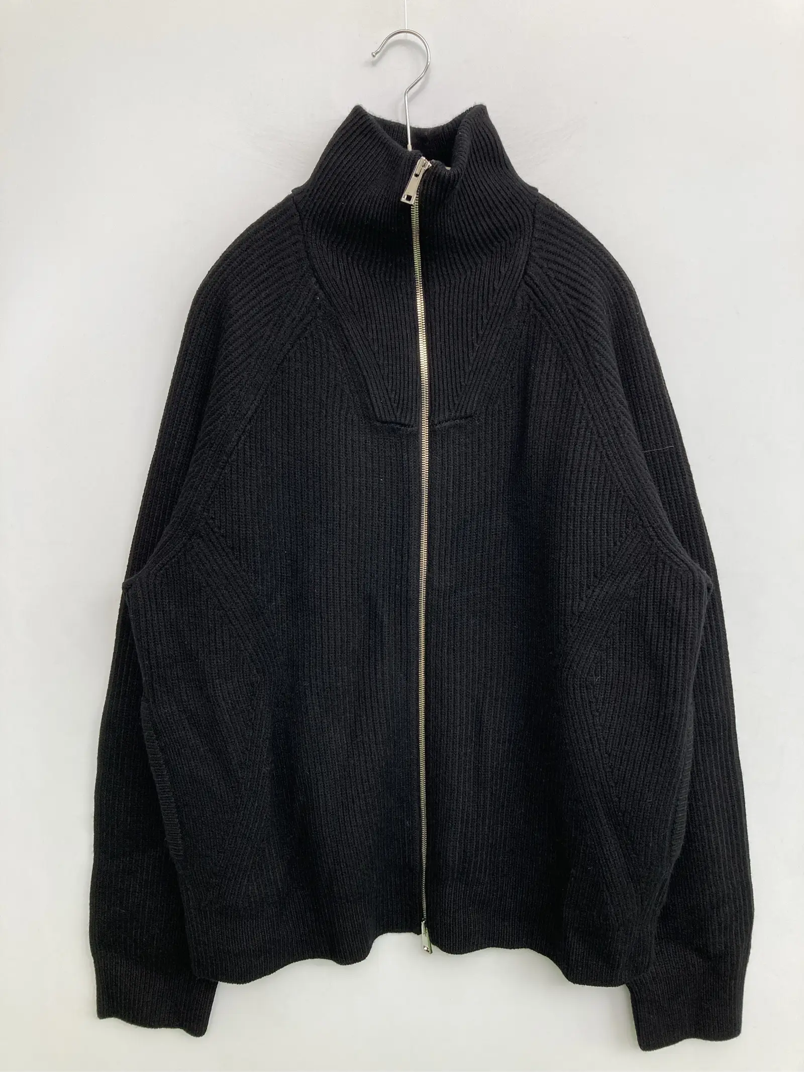 https://r2-worker.digdig.jp/product/f9c4e795-a1f5-496f-a2e1-e0e9e35651cc/2b59335d-0d45-4851-8536-fbdc9a1078fa