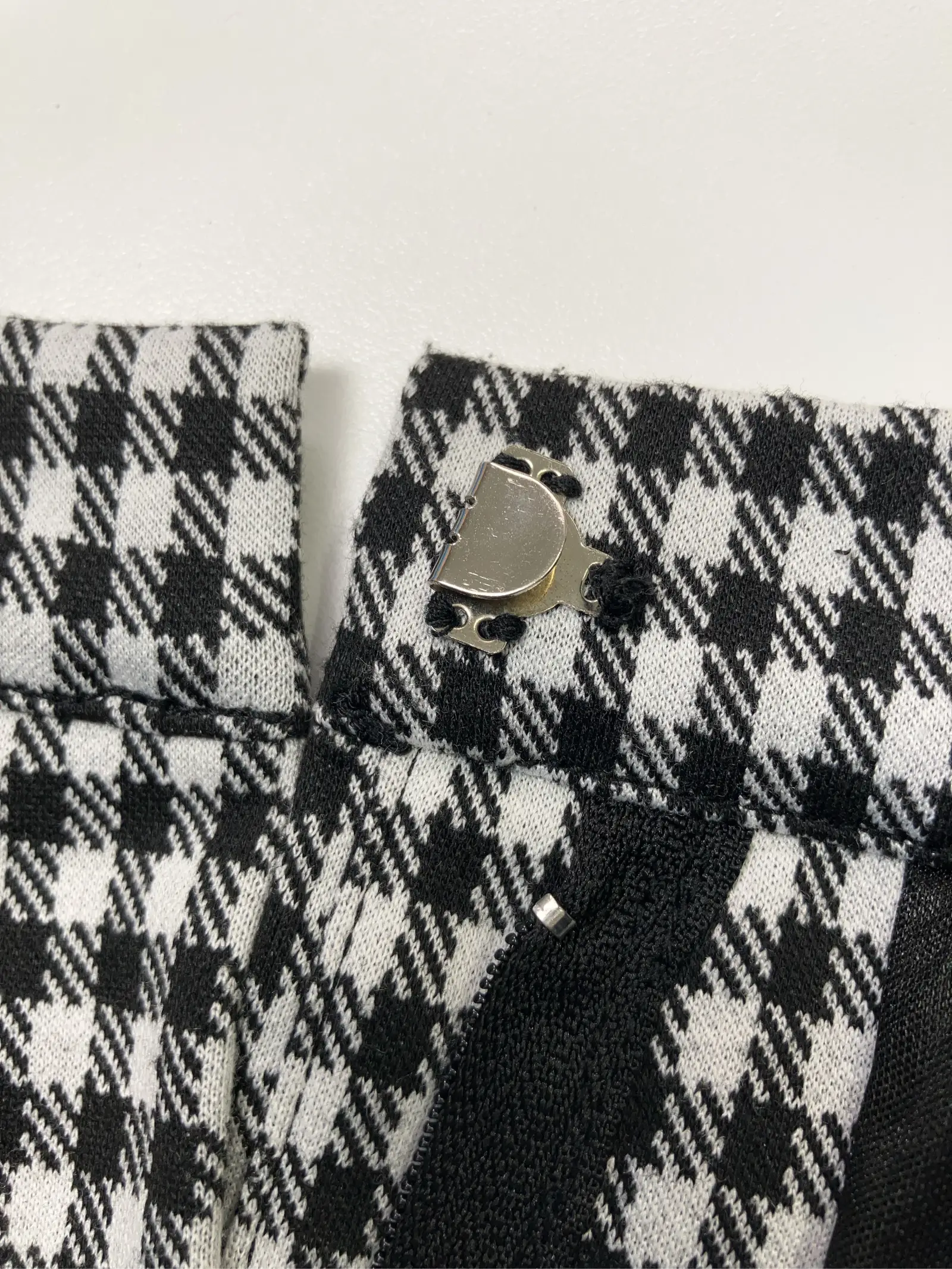 https://r2-worker.digdig.jp/product/f9c7bd44-dd94-4d4d-9c1d-7d2657e86cf2/92adeec6-02cf-4c7d-b54a-079eb036603e