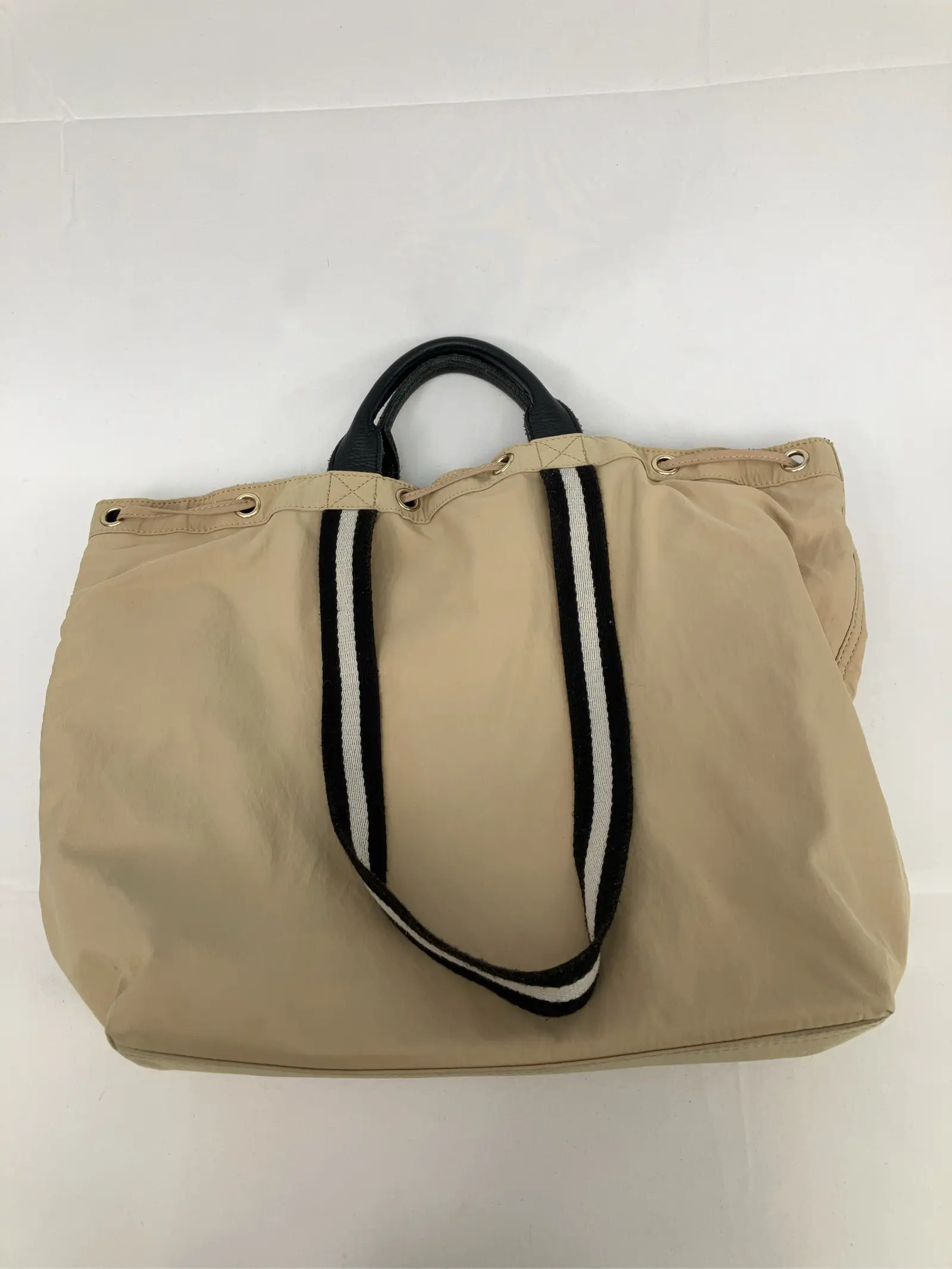 https://r2-worker.digdig.jp/product/f9fdd7aa-01e4-458d-97c3-16bca6d04e77/f7628f2d-5fcc-45c2-8250-2f06d26c32ed