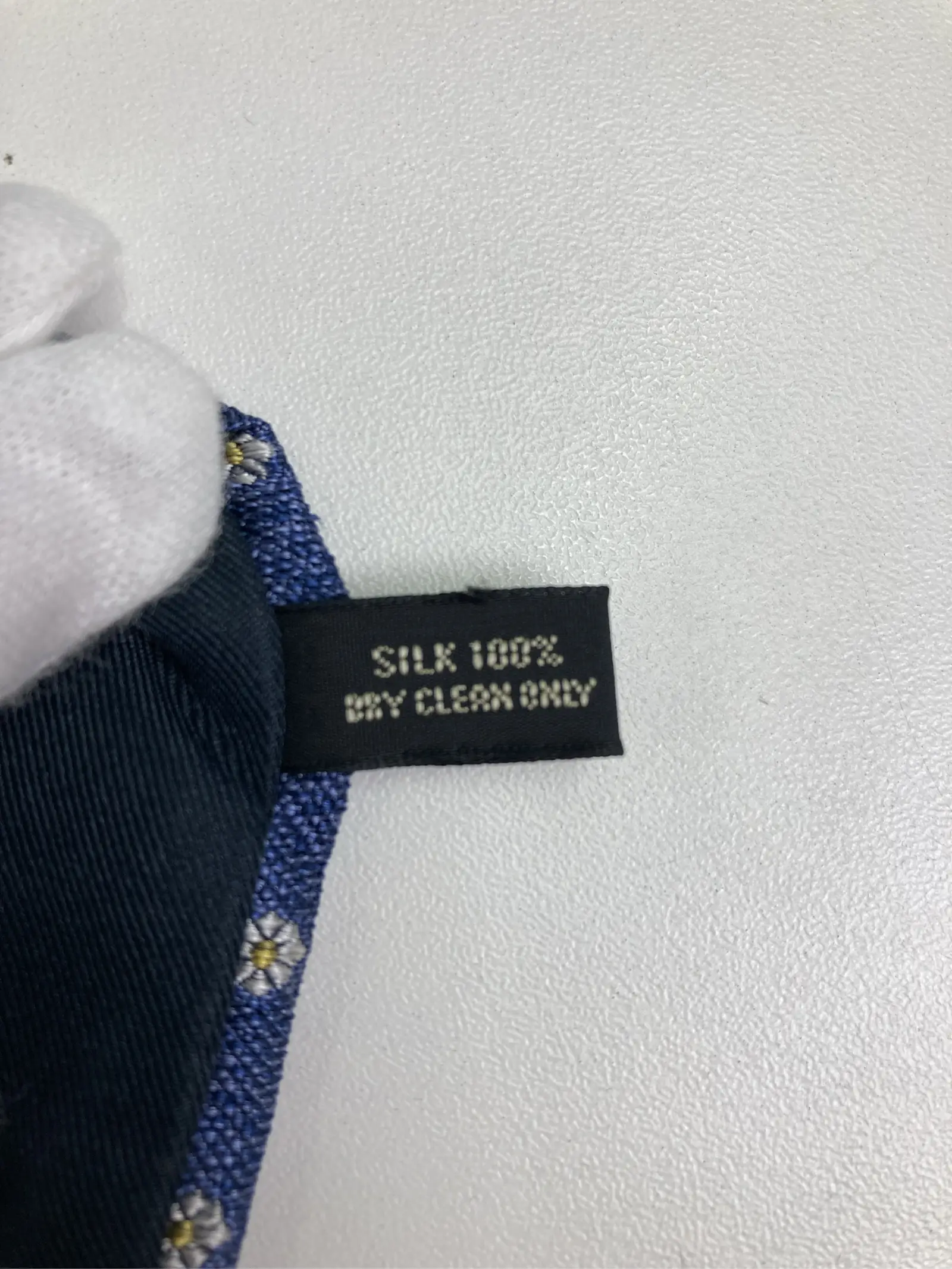 https://r2-worker.digdig.jp/product/fa0ca911-d516-4dbf-b4ec-18569522dff8/01352389-1ad4-432f-a472-520baeac0c31