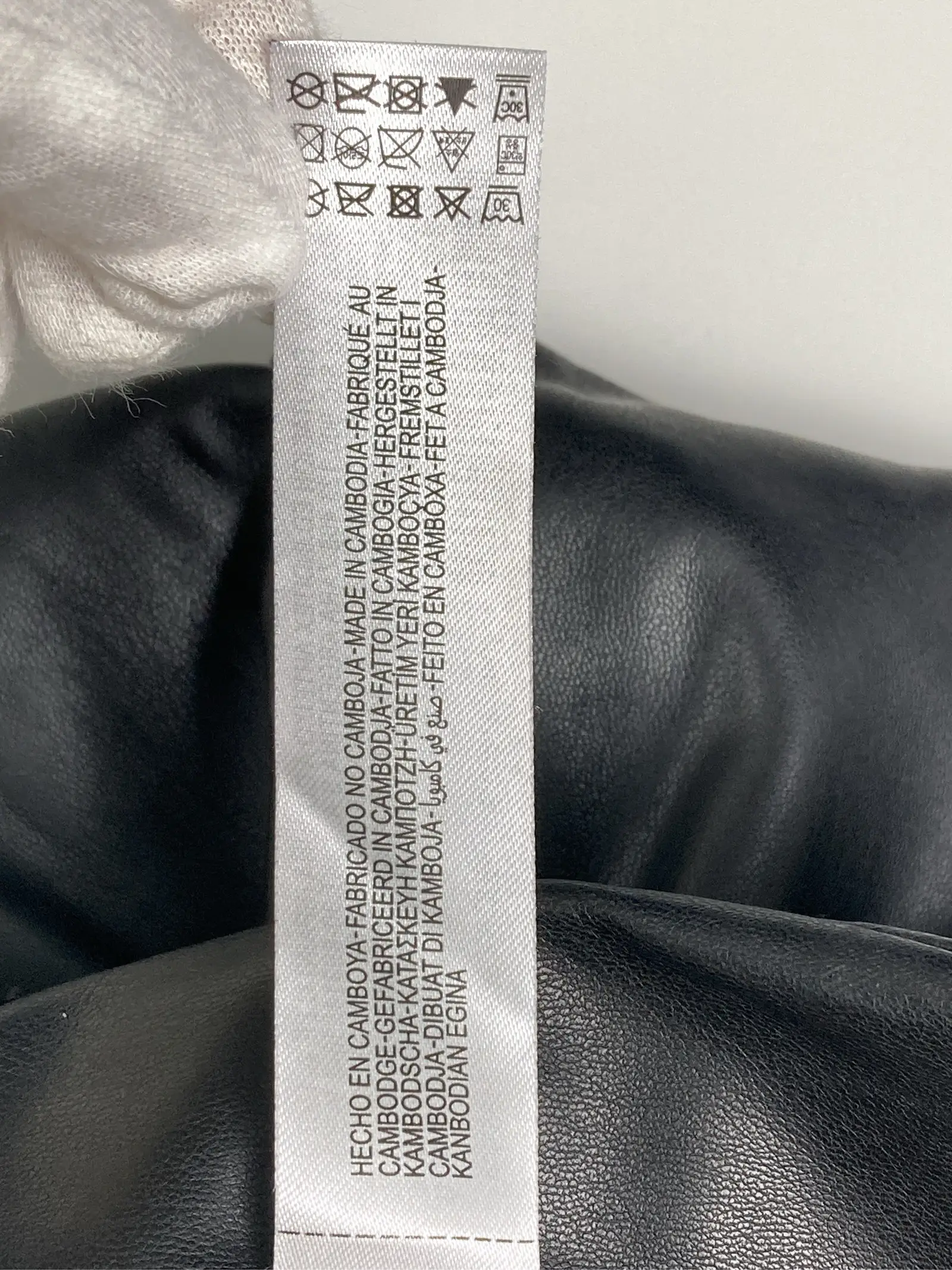 https://r2-worker.digdig.jp/product/fa0e1e55-1b1b-4acf-a2cb-ccbdc5d27561/56075c0d-2d43-4fe5-ac84-1e07526d9f6f