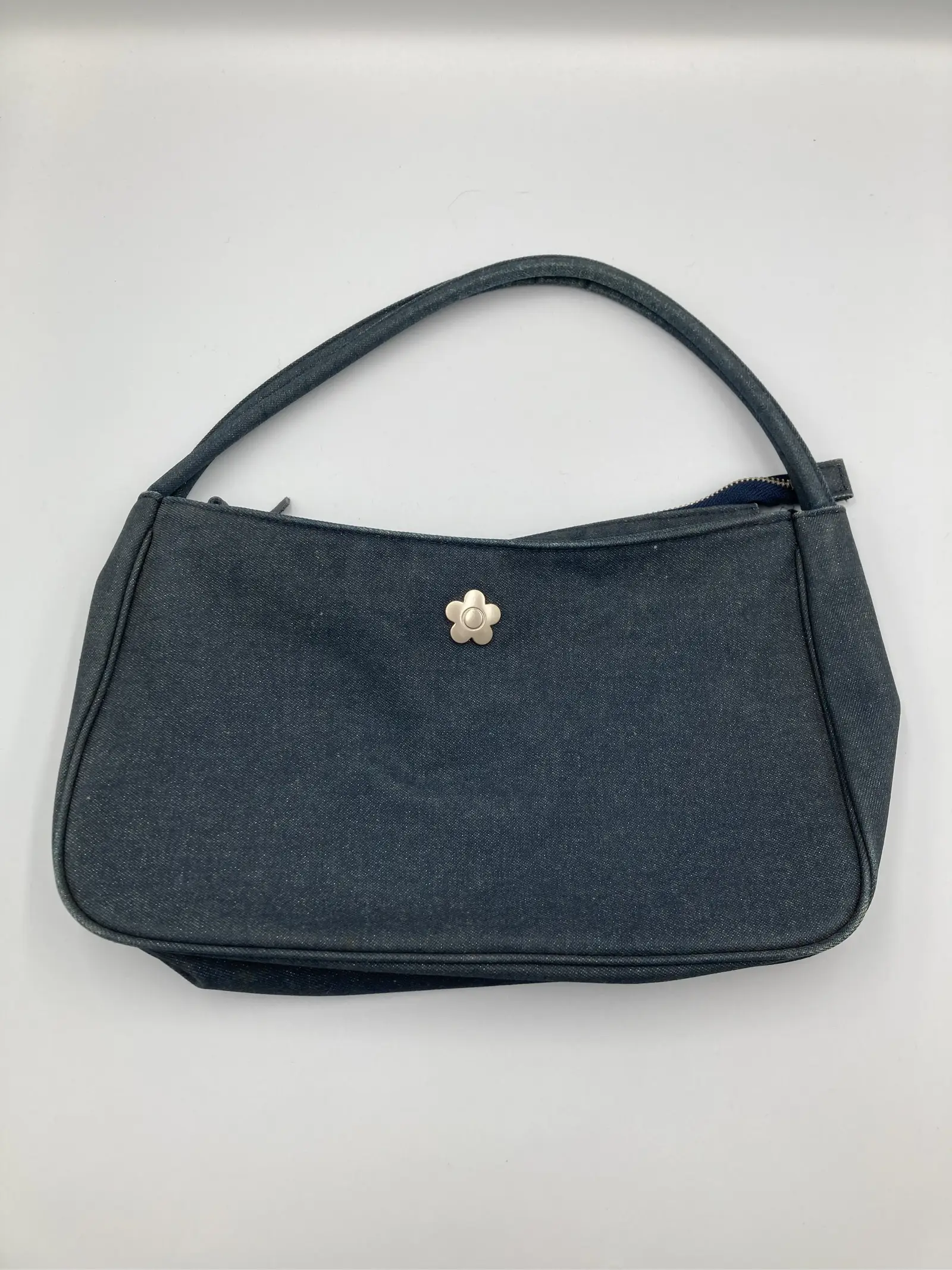 https://r2-worker.digdig.jp/product/fa703dc2-94c3-48d4-a72a-6cdbfd614b8c/2b526c06-9bf7-4bf4-bdf9-326c6fdb7dcb
