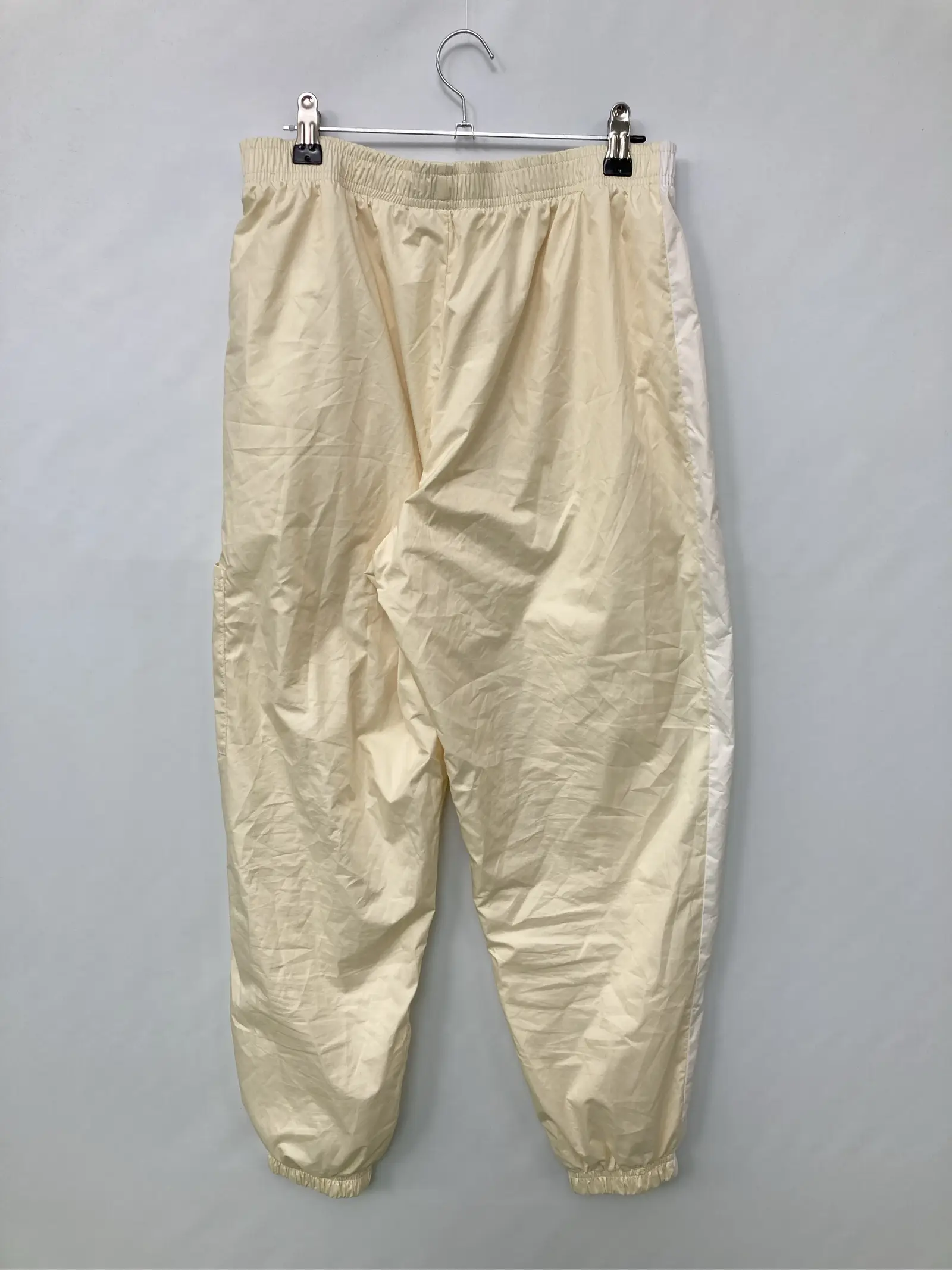 https://r2-worker.digdig.jp/product/fb9cedc8-cb3e-43e3-98ca-58ff24e14752/a0262030-b112-45f0-b1b0-340bd4834fa4