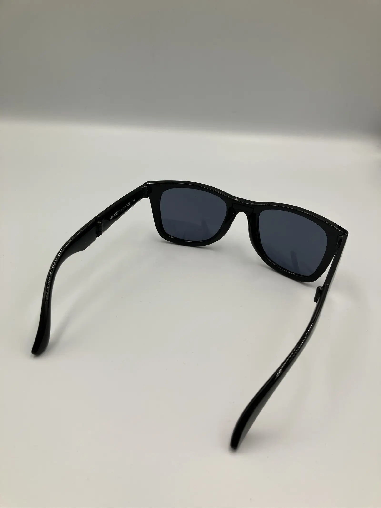 https://r2-worker.digdig.jp/product/fd6db115-98d3-4b09-9920-8bc419dff439/da136629-b00e-4467-9439-26fbb1f6fc3f