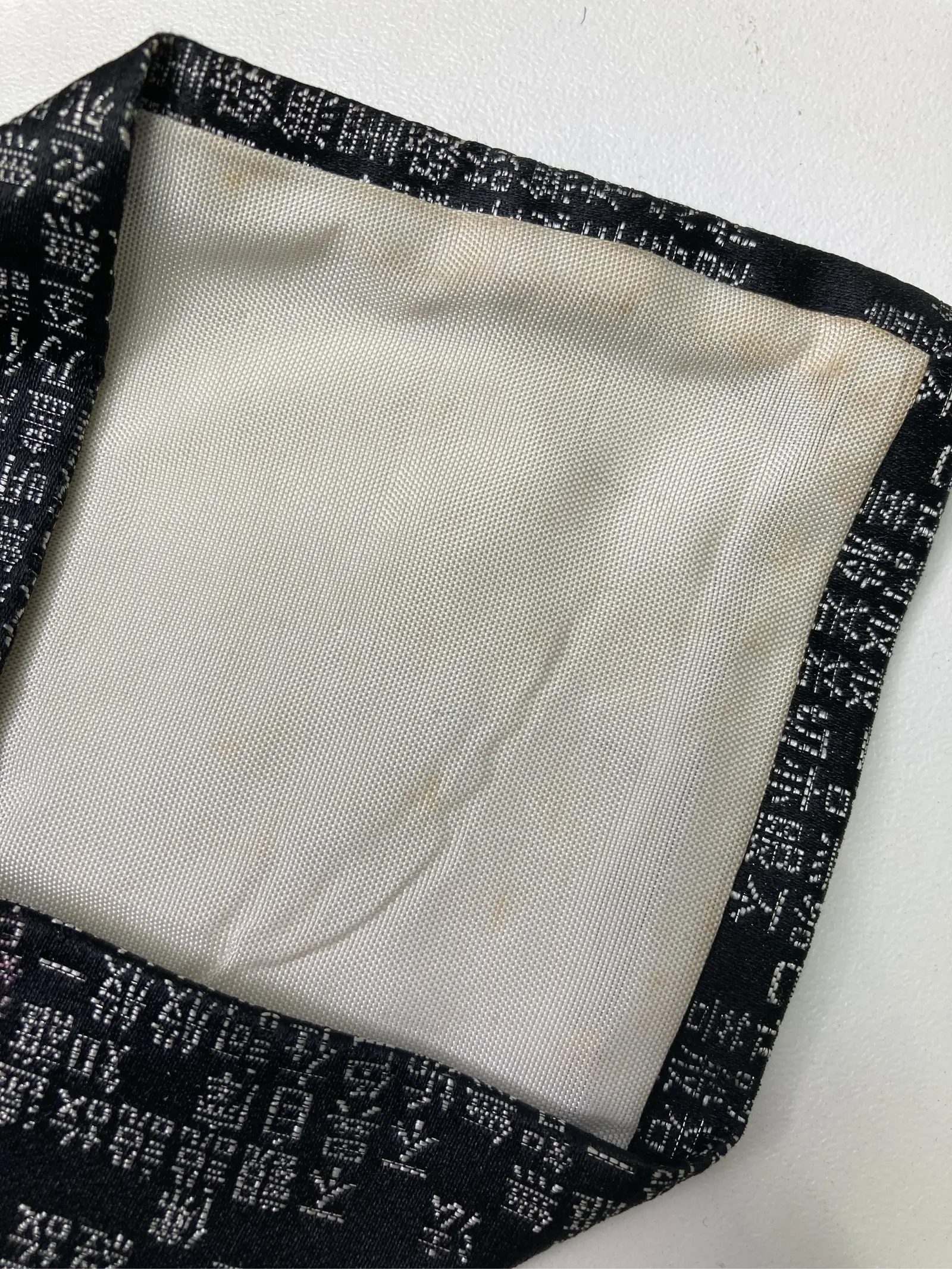 https://r2-worker.digdig.jp/product/fde8a545-6a39-4200-93df-bf14e405ba5c/99ce25f5-45fe-48c3-b15a-3a2e11663d0a