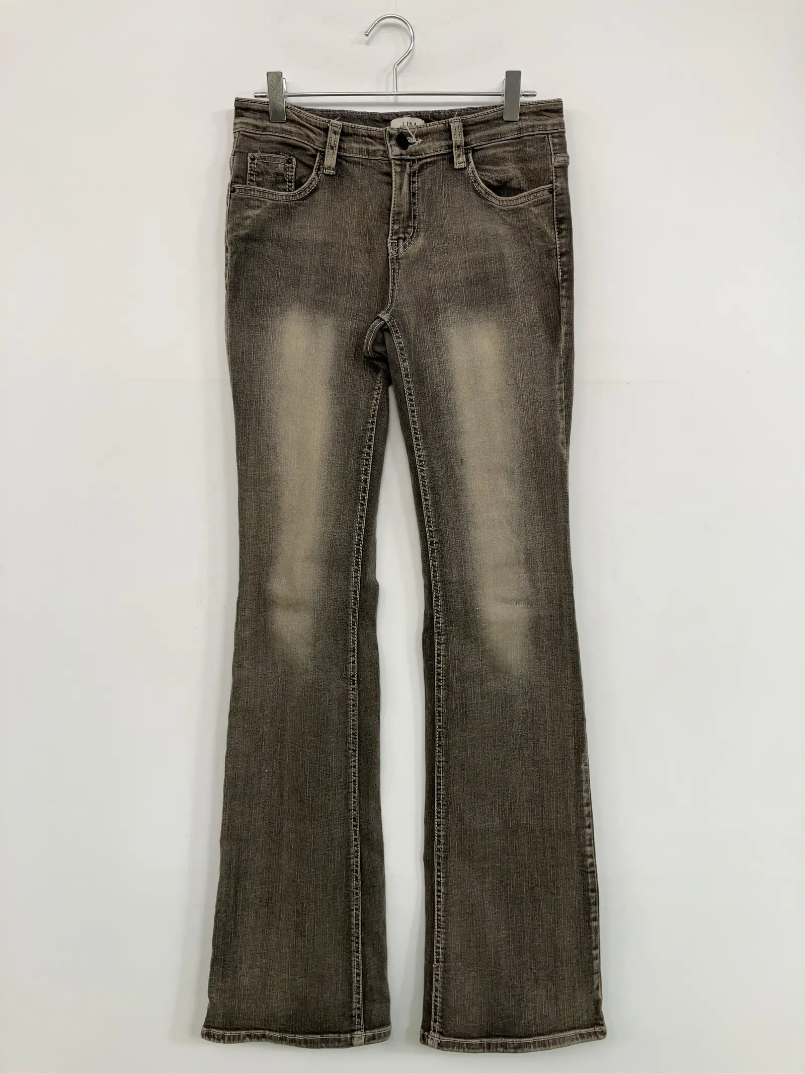 https://r2-worker.digdig.jp/product/feb75182-cacc-4081-a17c-d5d4bea41b52/b0f36f79-856d-4241-9c9b-0b6777c5e618